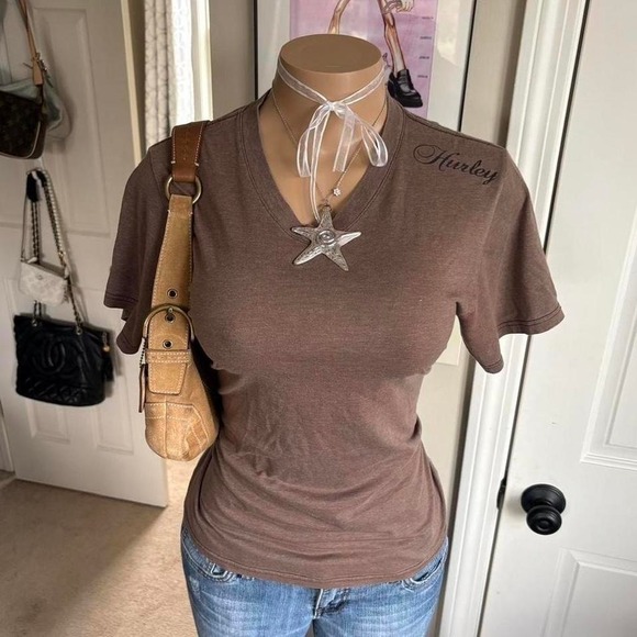 Hurley Tops - Y2K 2000s hurley spellout brown top